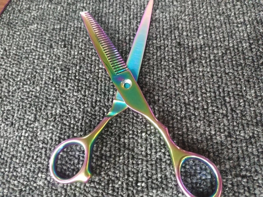Sistem Pelapisan PVD Gunting Tukang Cukur Stainless Steel