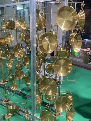 Multi Arc Titanium Gold PVD Coating Machine / Equipment PVD Vacuum Coating Gold untuk Keramik