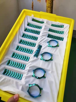 Peralatan Pelapisan Sputtering Magnetron Vakum Baja Tahan Karat Warna Kaca Pvd Vakum Plating