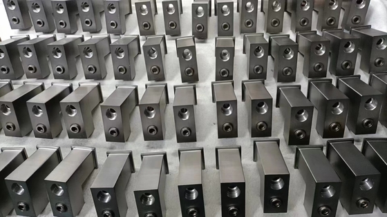 Fittings baja tahan karat berkapasitas besar Emas / Rose Gold Multi Arc Plasma Vacuum PVD Coating Machine