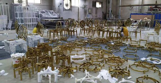 PVD vacuum coating kursi berlapis emas yang disikat dengan properti anti sidik jari dan tahan korosi